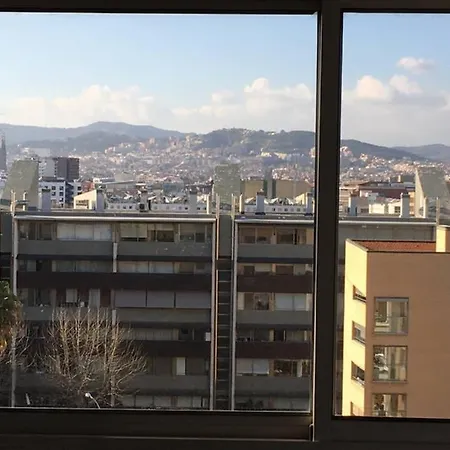 Apartment Sea Views & Skyline *