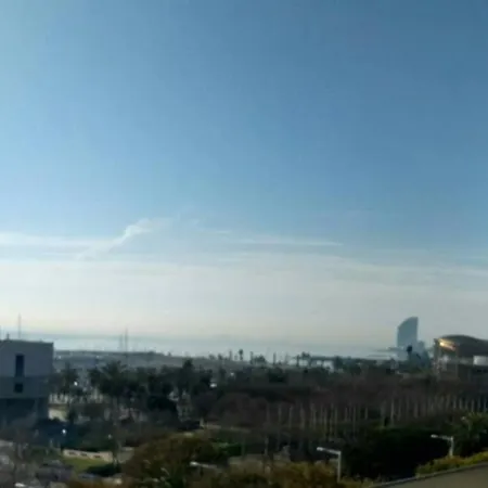 Apartment Sea Views & Skyline