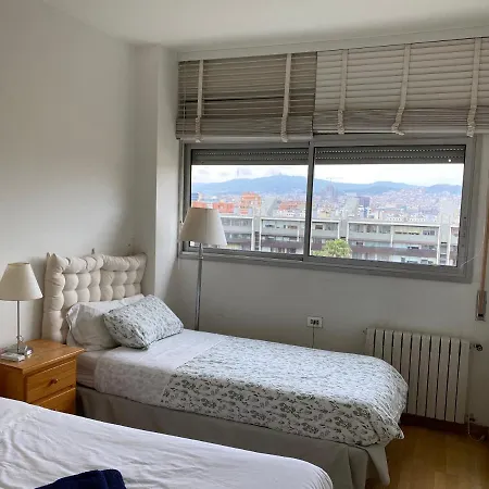 Apartment Sea Views & Skyline